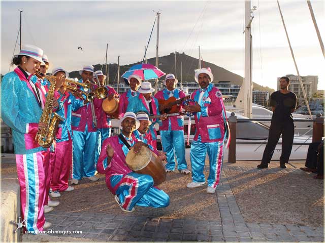 Woodstock StarLites Minstrels next to Bascule of the Cape Grace